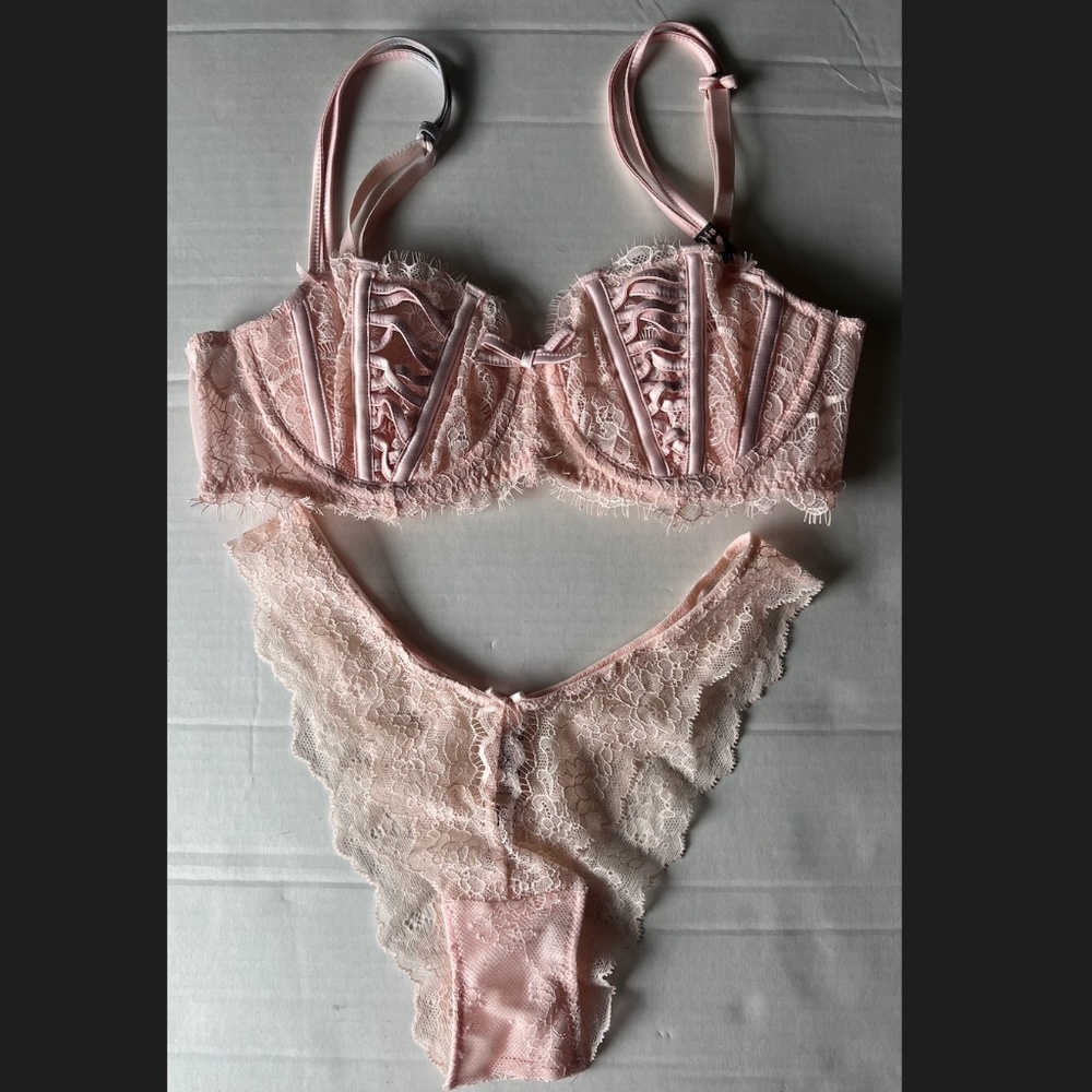 Victoria Secret Dream Angels Push Up Without Padding Lace Bra Pink 34B Set XS